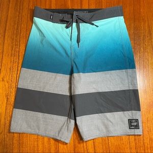 Vans board shorts men’s 28